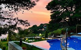 Pino Boutique Hotel